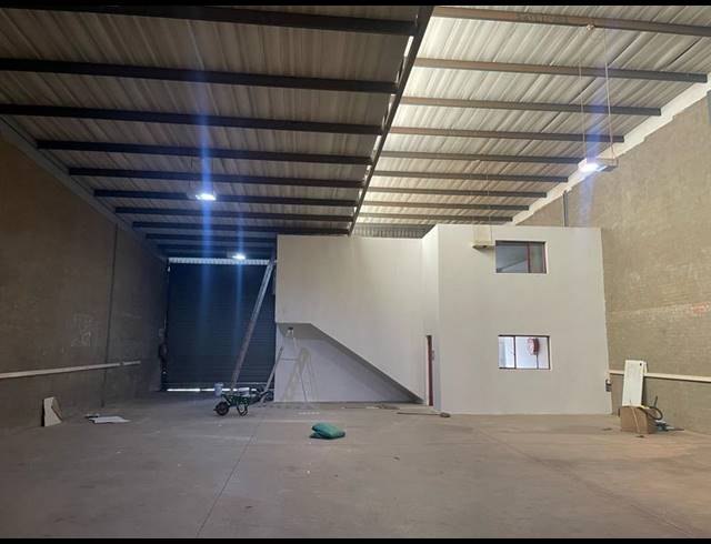 INDUSTRIAL PROPERTY TO RENT IN HENNOPSPARK